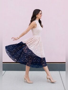 Rare Topshop Romantic Lace Pleated Midi Dress Pink Navy US 4 Feminine Formal